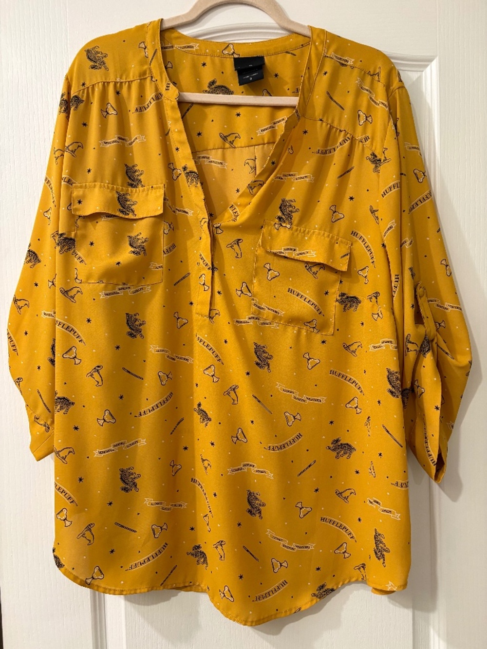 Torrid Harry Potter Hufflepuff Mustard Yellow Blouse Plus Size 3
